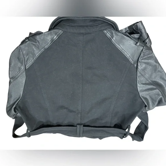 Signature|Studio Contemporary Style Jacket - Picture 16 of 16